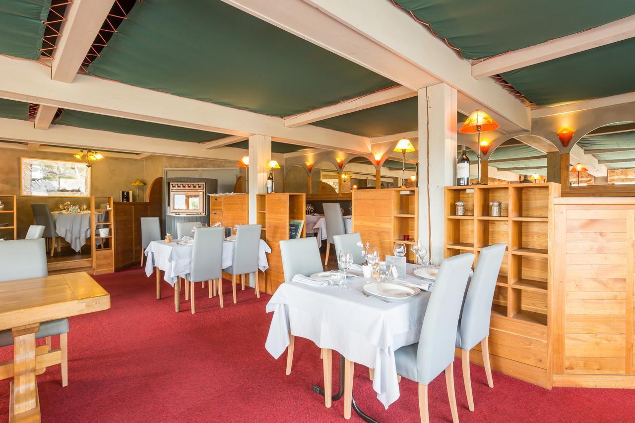 Logis Hotel Restaurant La Tour Dunières Kültér fotó