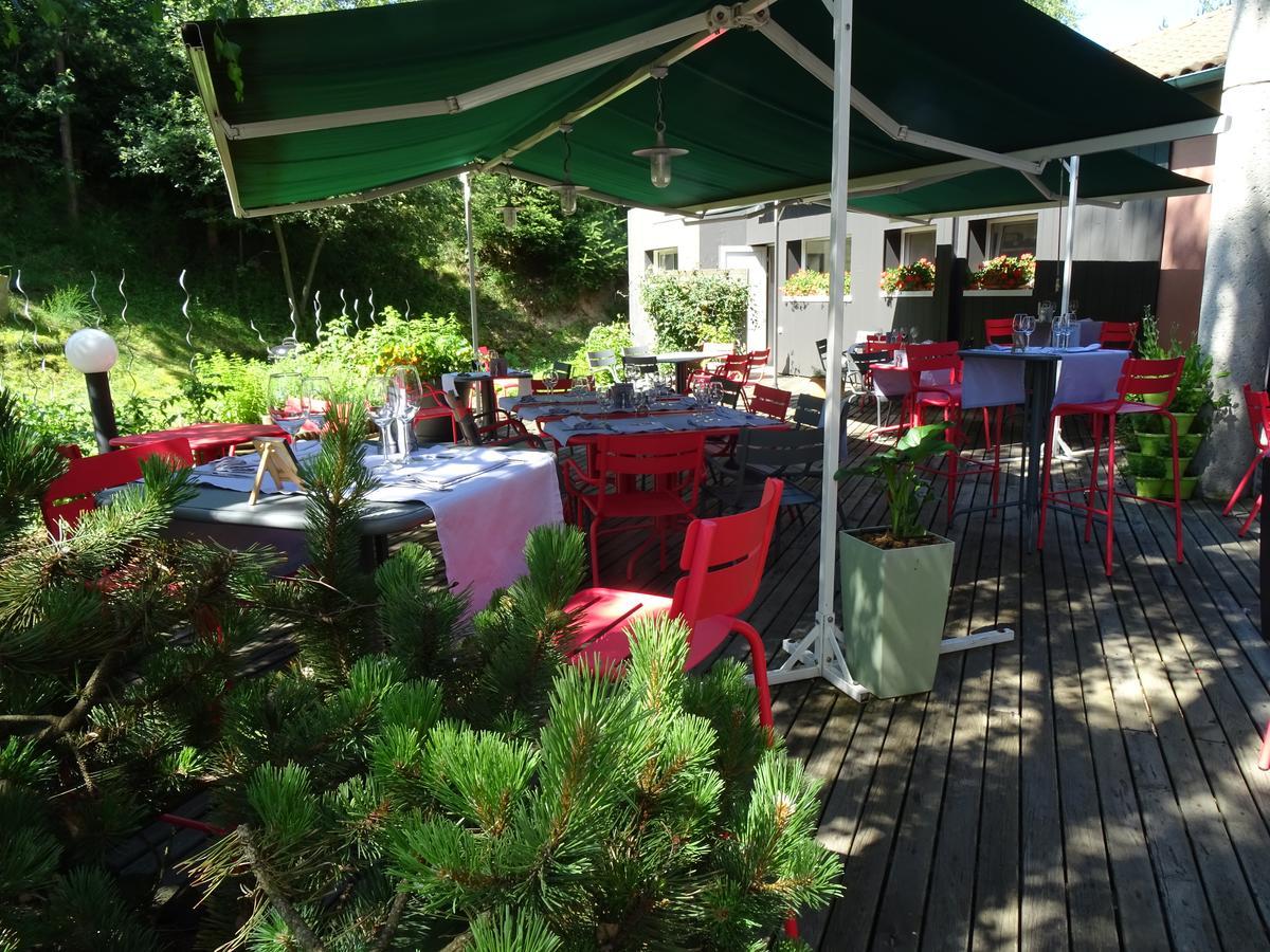Logis Hotel Restaurant La Tour Dunières Kültér fotó